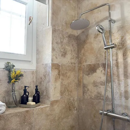 Appartement Grand Renove - Jardin Et Parking - Cz